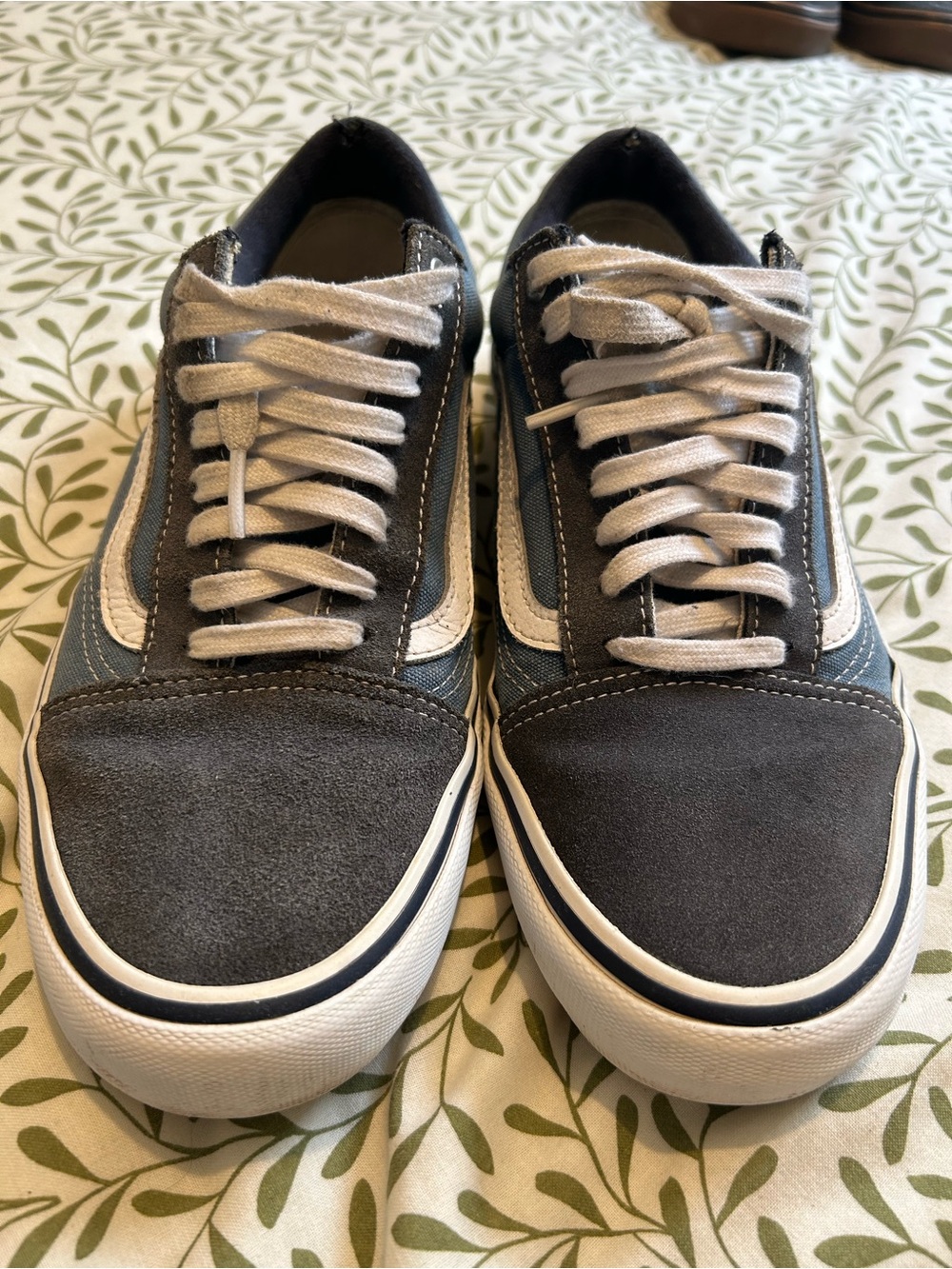 Vans Old Skool Low-Top Sneakers in Gray and White